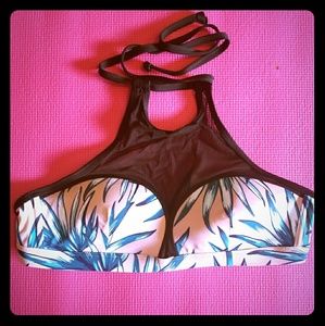 NWOT VS Bathing Suit Top